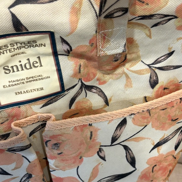 Snidel Floral Tote Bag - Cream and Peach - Picture 3 of 11